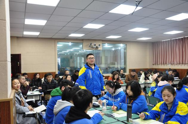 學(xué)生積極回答