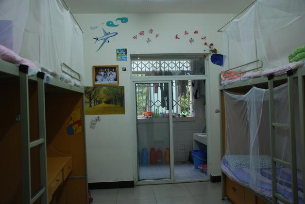 同學(xué)們的夢(mèng)想在這里起飛