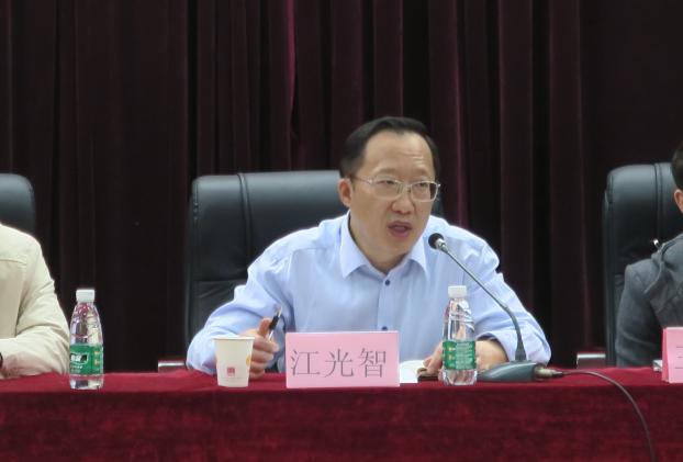 雙流區(qū)教育技術(shù)裝備管理中心主任江光智講話