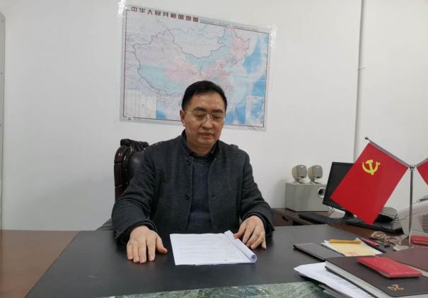 資陽市樂至中學校長陳富