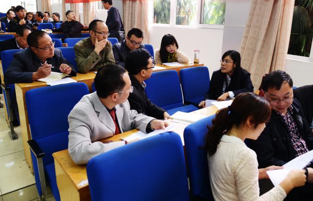 巴中高三優(yōu)師與雙流中學高三教師交流