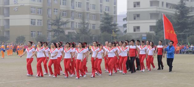 雙流中學(xué)代表隊入場