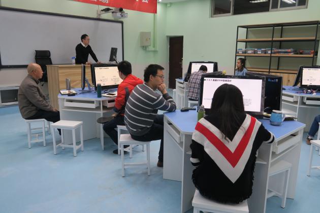 創(chuàng)客教師團隊培訓