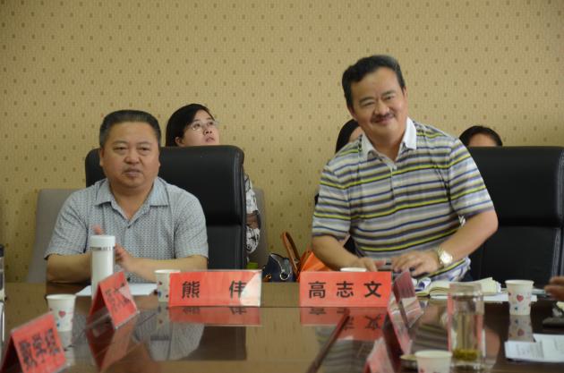 雙流區(qū)名校長(zhǎng)、雙流中學(xué)實(shí)驗(yàn)學(xué)校校長(zhǎng)高志文作指導(dǎo)