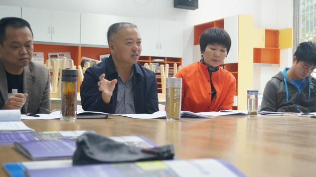 熊校長對學(xué)校的發(fā)展規(guī)劃作介紹