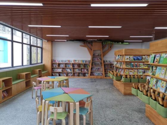 開(kāi)放閱覽區(qū)