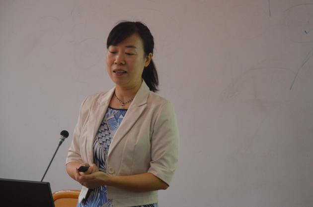 唐文莉老師做專題講座