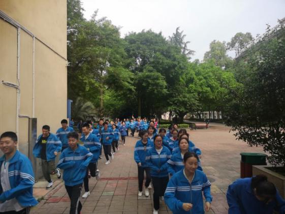 警報(bào)拉響 迅速撤離