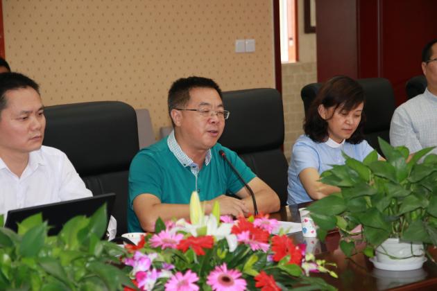 龍校長(zhǎng)致辭