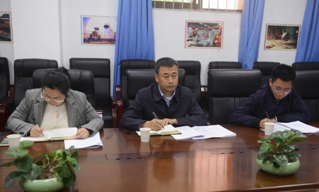 區(qū)組織部部長王毅調(diào)研雙流中學(xué)