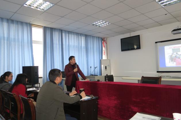 龍江華老師作分享交流