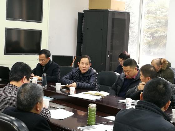 物理研培員滕剛老師發(fā)言