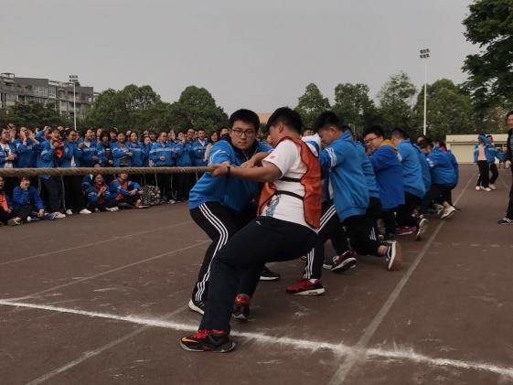 心往一處想，勁往一處使