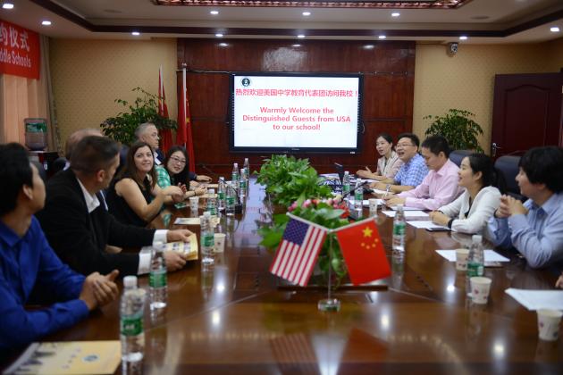 美國中學校長團訪問雙流中學