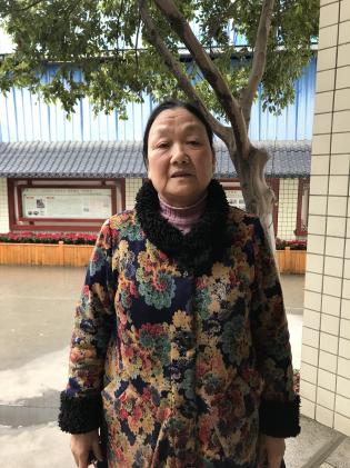 周春華（食堂庫管 ）