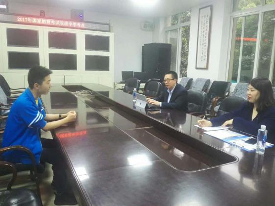 招生官全程英語面試