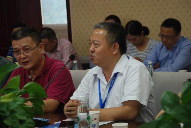 雙流中學(xué)熊偉校長致辭