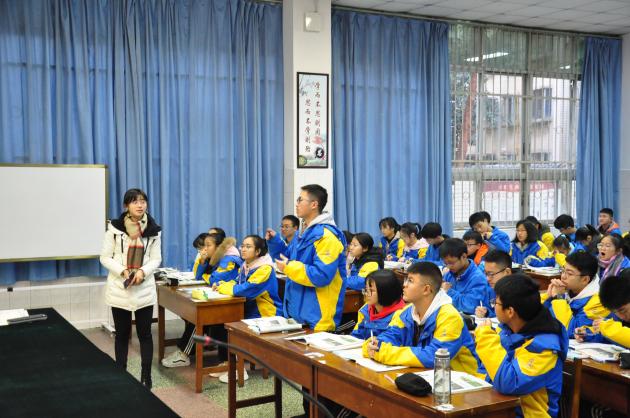 張清桂老師上課