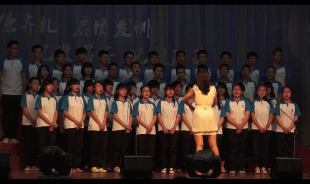 合唱《在燦爛陽(yáng)光下》