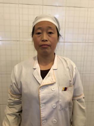 曾華蓉（食堂員工）