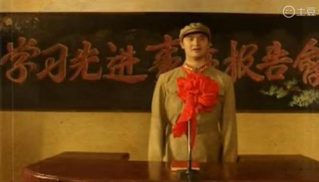 電子顯示屏播放雷鋒影片（二）