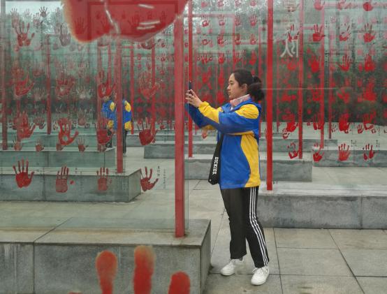 抗戰(zhàn)老兵手印廣場