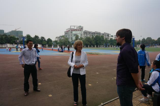 Diane副院長(zhǎng)與雙中外教親切交流