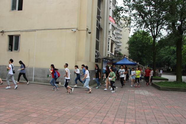 緊張有序的疏散演練