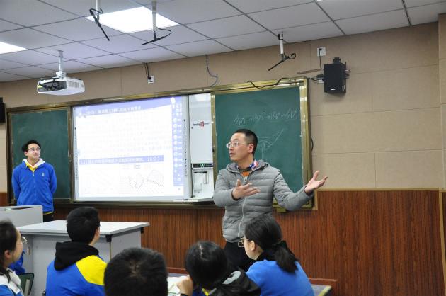 何健的精彩講解