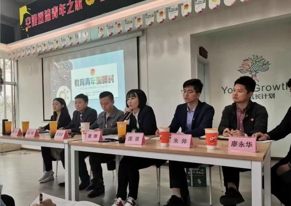 龐波老師和大家交流