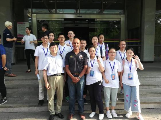 與anu教授和俞俊生教授合影