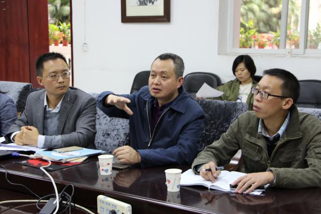 黃校長發(fā)言