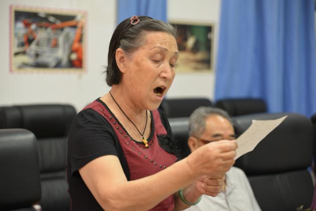 蘇學(xué)涵校友演唱由校友們共同作詞的歌曲《我的雙中》