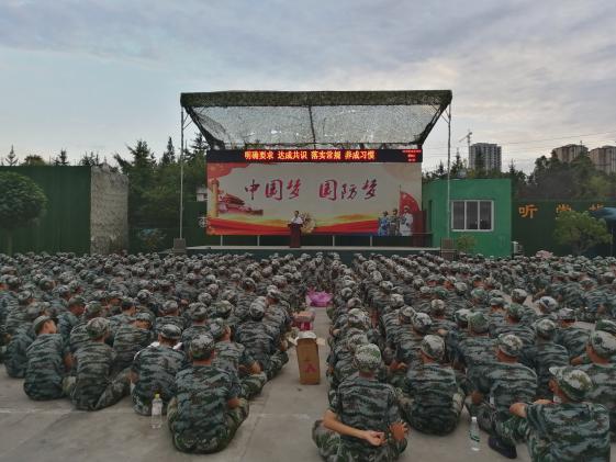 圖1：杜主任講座現(xiàn)場(chǎng).