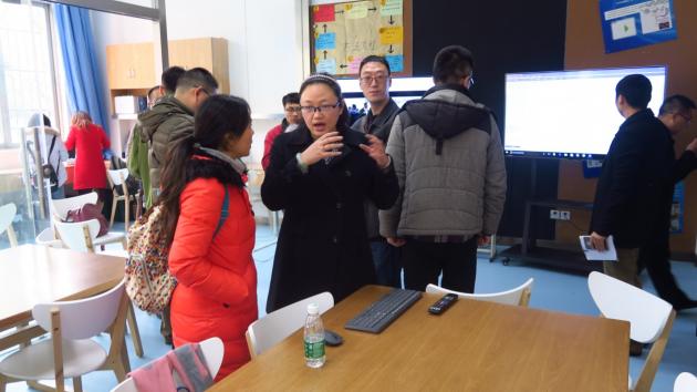 陳覓老師與參觀老師交流互動