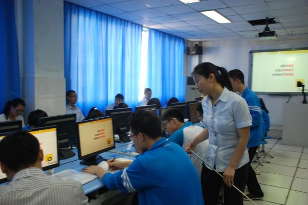 牟婭老師在上展示課