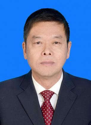 遂寧市大英中學校長李隆全