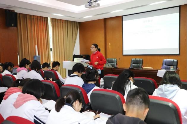 孫麗娟老師上課現(xiàn)場