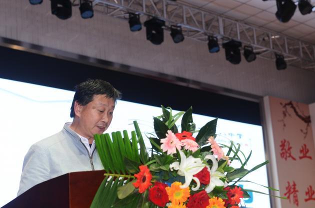 成都市第八中學(xué)徐光杰校長發(fā)言