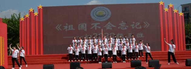 初一班級(jí)合唱