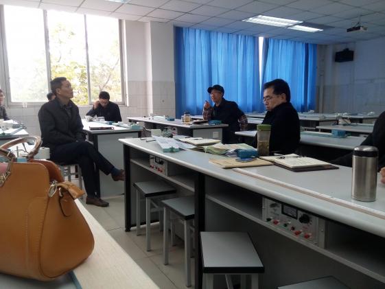 黎國勝老師評課