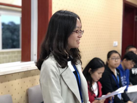 北師大實(shí)習(xí)生做自我介紹