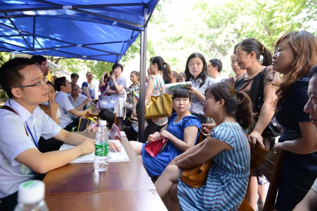 雙中老師熱情回答家長問題