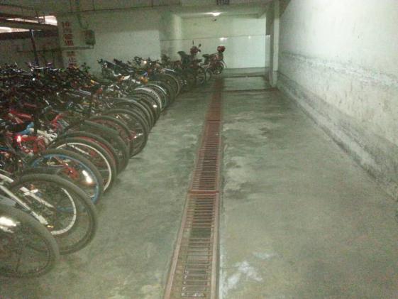 科技類地下室滲水，地基懸空