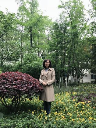 陳莎莎 英語老師