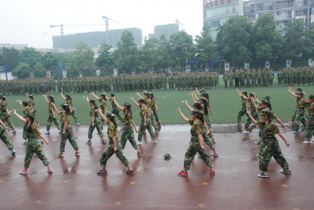 軍訓(xùn)成果展示