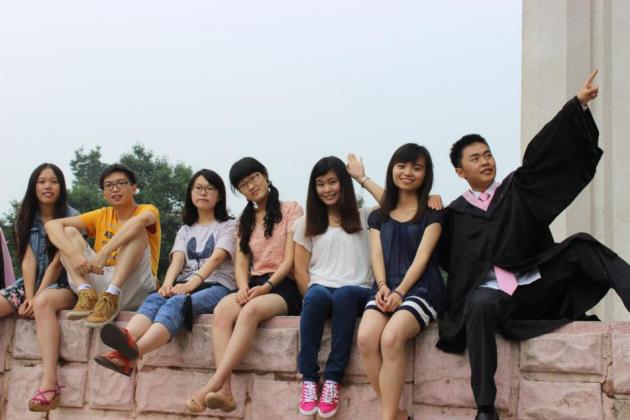 2013年，雙中小分隊在中國政法歡送王旭畢業(yè)