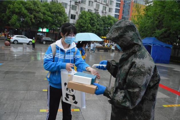 同學(xué)們?nèi)雽W(xué)檢測(cè)