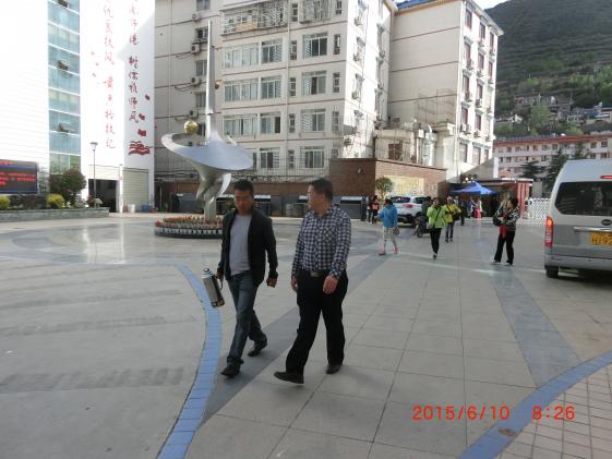 參觀馬爾康中學校園