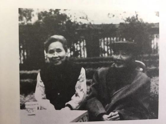 鄧奐彰先生一家